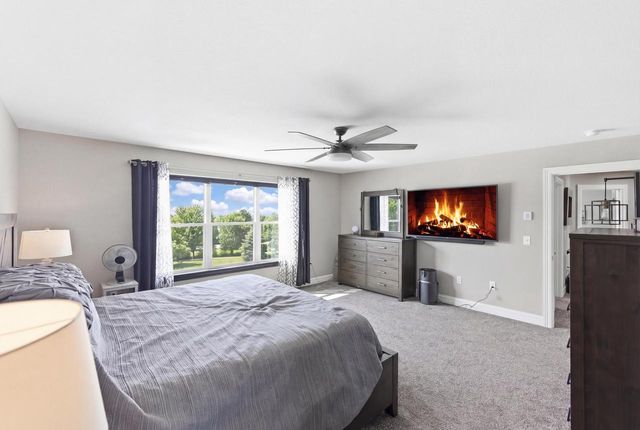 W239N5491 Fieldstone Pass CIRCLE, Sussex, WI 53089