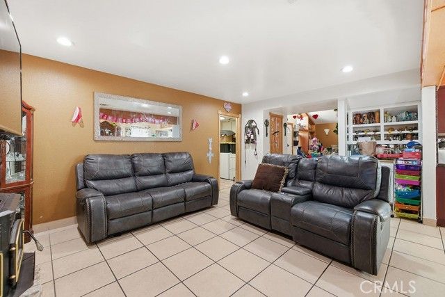 5390 Karling Place, Palmdale, CA 93552