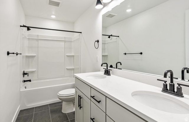 1001 E 250 S, Salem, UT 84653