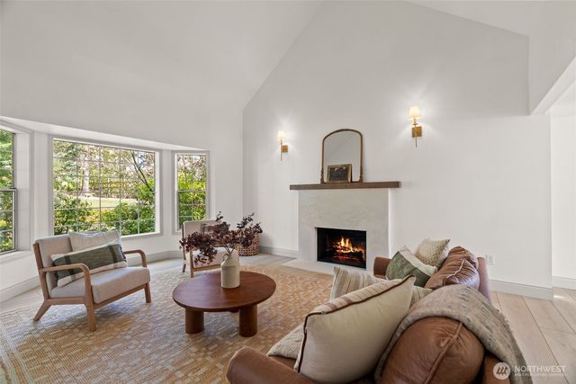 15919 NE 165th Street, Woodinville, WA 98072