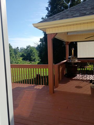 101 Rolling Ridge Drive, Berea, KY 40403