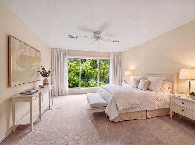 6659 Bayou Glen Road, Houston, TX 77057
