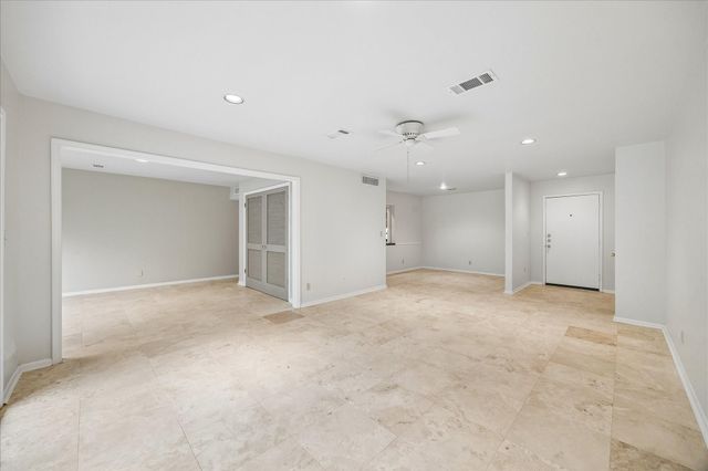 6659 Bayou Glen Road, Houston, TX 77057