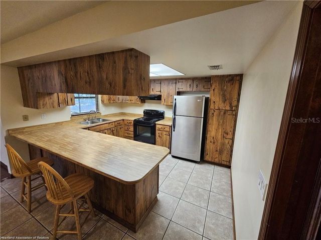 511 ELGIN STREET, Sebring, FL 33875