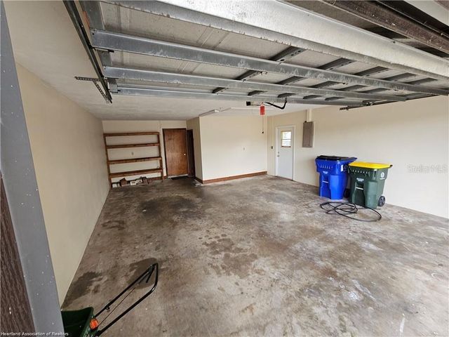 511 ELGIN STREET, Sebring, FL 33875