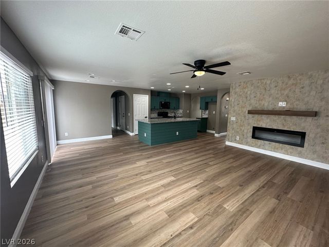 5336 Talaverde Heights Street, North Las Vegas, NV 89081