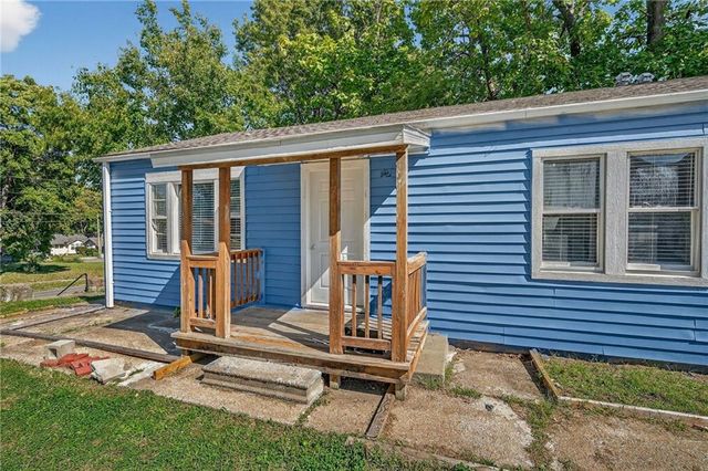 1003-1005 W College Street, Independence, MO 64050
