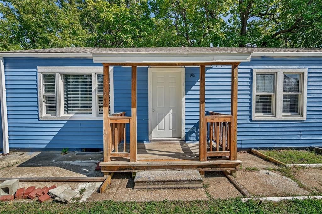 1003-1005 W College Street, Independence, MO 64050