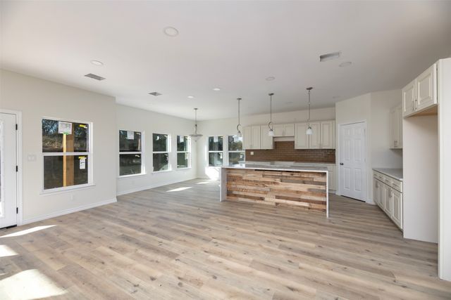 709 Blue Fathom Drive, Runaway Bay, TX 76426