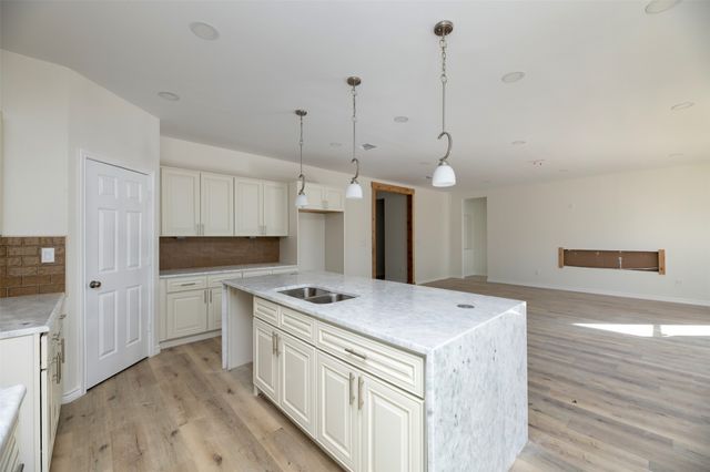 709 Blue Fathom Drive, Runaway Bay, TX 76426