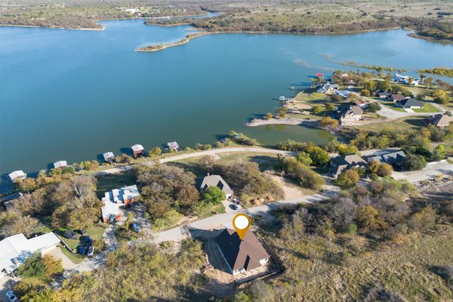 709 Blue Fathom Drive, Runaway Bay, TX 76426