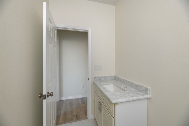 709 Blue Fathom Drive, Runaway Bay, TX 76426