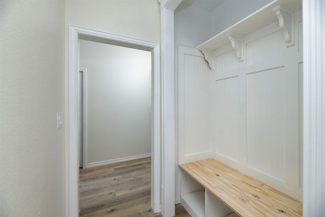 709 Blue Fathom Drive, Runaway Bay, TX 76426