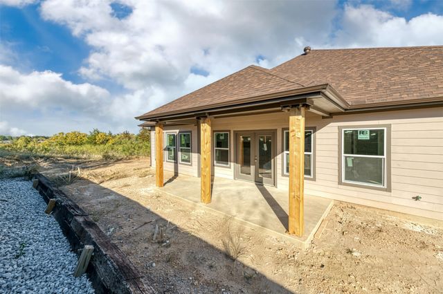 709 Blue Fathom Drive, Runaway Bay, TX 76426