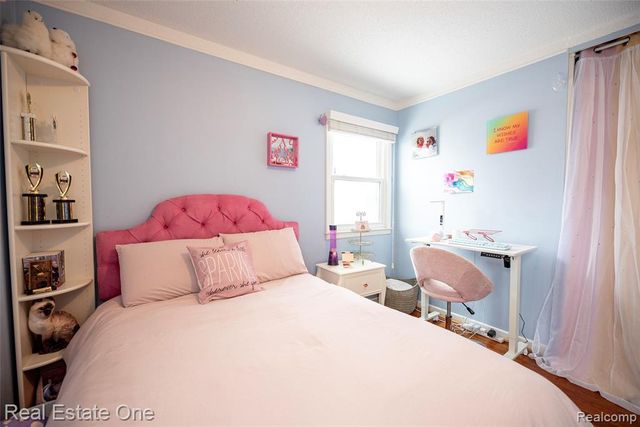 4605 Rosewold Avenue, Royal Oak, MI 48073