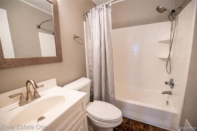 4605 Rosewold Avenue, Royal Oak, MI 48073