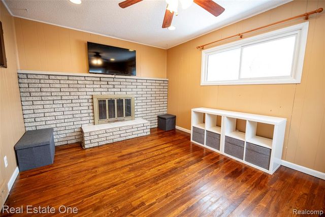 4605 Rosewold Avenue, Royal Oak, MI 48073