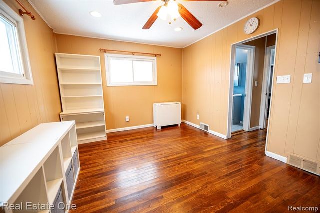 4605 Rosewold Avenue, Royal Oak, MI 48073