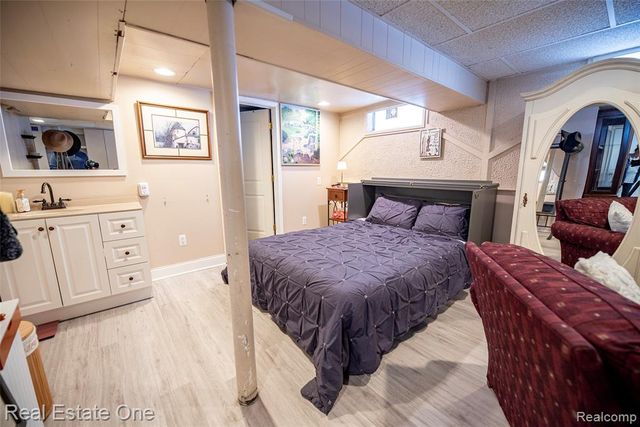 4605 Rosewold Avenue, Royal Oak, MI 48073