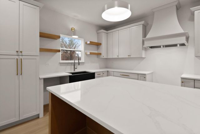 2500 Pradera Trail, Chesterton, IN 46304