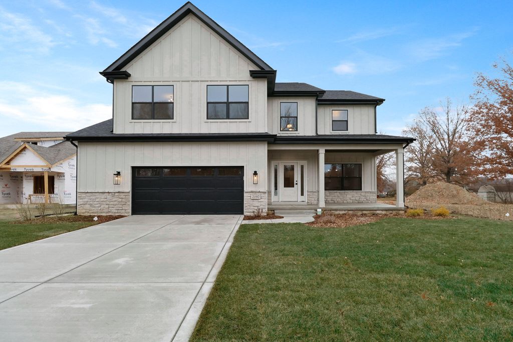 2500 Pradera Trail, Chesterton, IN 46304