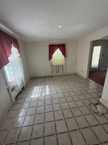 6 Reservoir Park, Needham, MA 02494