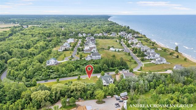 684 Waters Edge Drive, South Haven, MI 49090