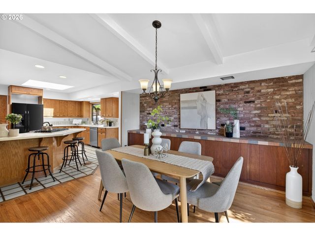 2680 GREENTREE Rd, Lake Oswego, OR 97034