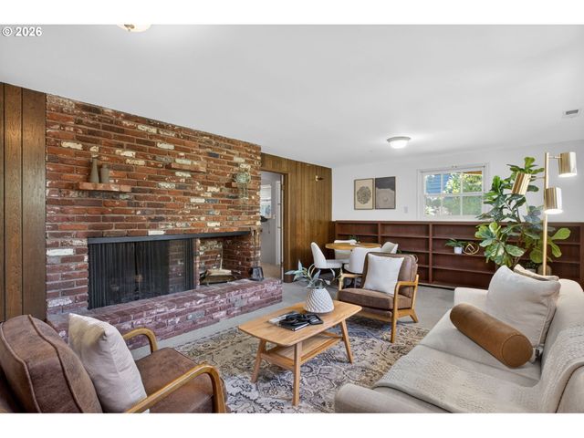 2680 GREENTREE Rd, Lake Oswego, OR 97034