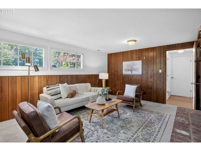 2680 GREENTREE Rd, Lake Oswego, OR 97034