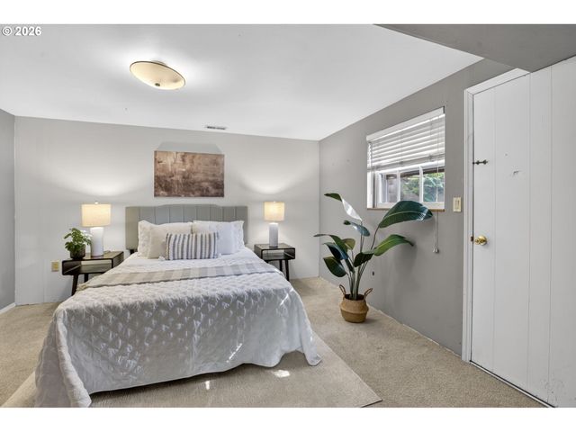 2680 GREENTREE Rd, Lake Oswego, OR 97034