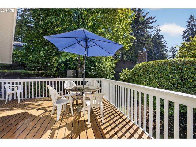 2680 GREENTREE Rd, Lake Oswego, OR 97034