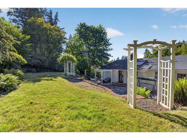 2680 GREENTREE Rd, Lake Oswego, OR 97034