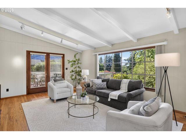 2680 GREENTREE Rd, Lake Oswego, OR 97034