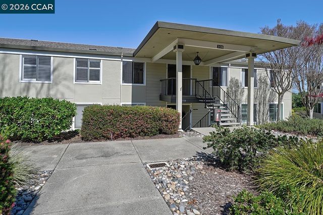 3136 Ptarmigan Dr 5, Walnut Creek, CA 94595