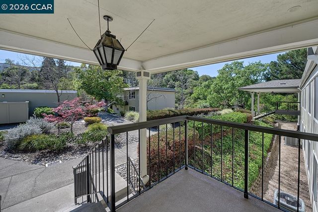 3136 Ptarmigan Dr 5, Walnut Creek, CA 94595