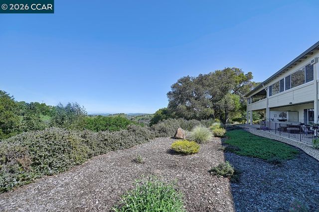 3136 Ptarmigan Dr 5, Walnut Creek, CA 94595