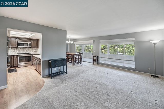 3136 Ptarmigan Dr 5, Walnut Creek, CA 94595