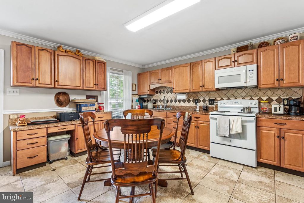 Image 15 of property listing at 14433 HICKSVILLE RD, Clear Spring, MD 21722