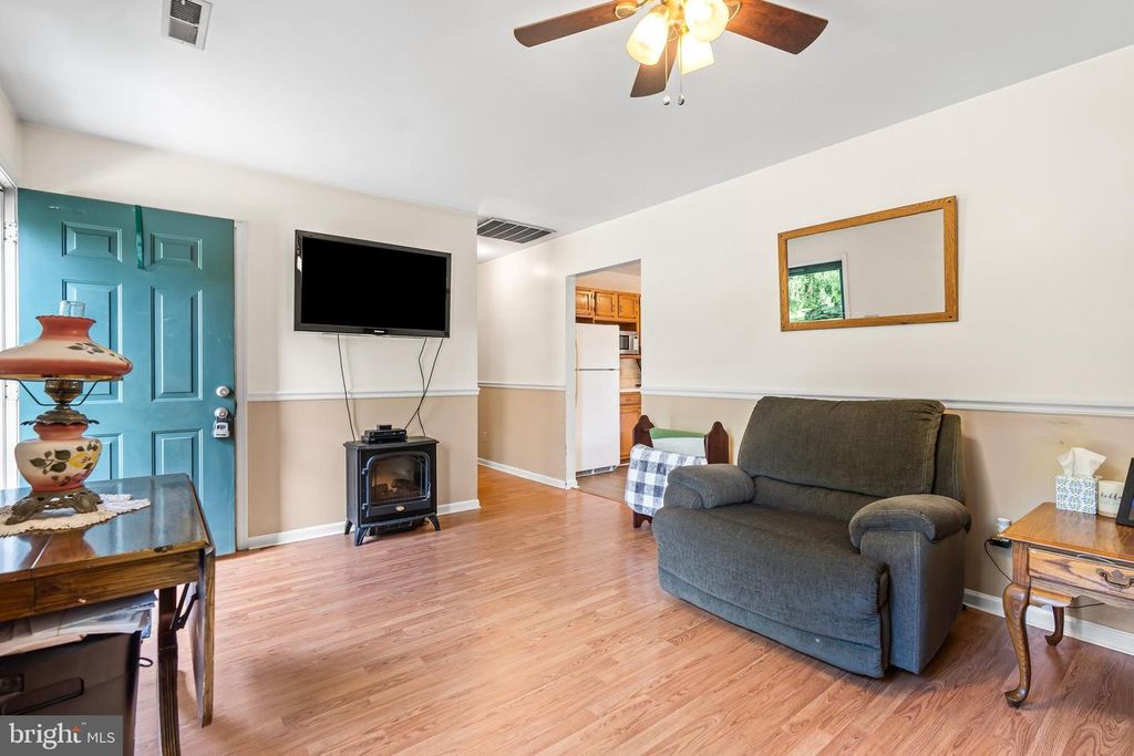 Image 26 of property listing at 14433 HICKSVILLE RD, Clear Spring, MD 21722