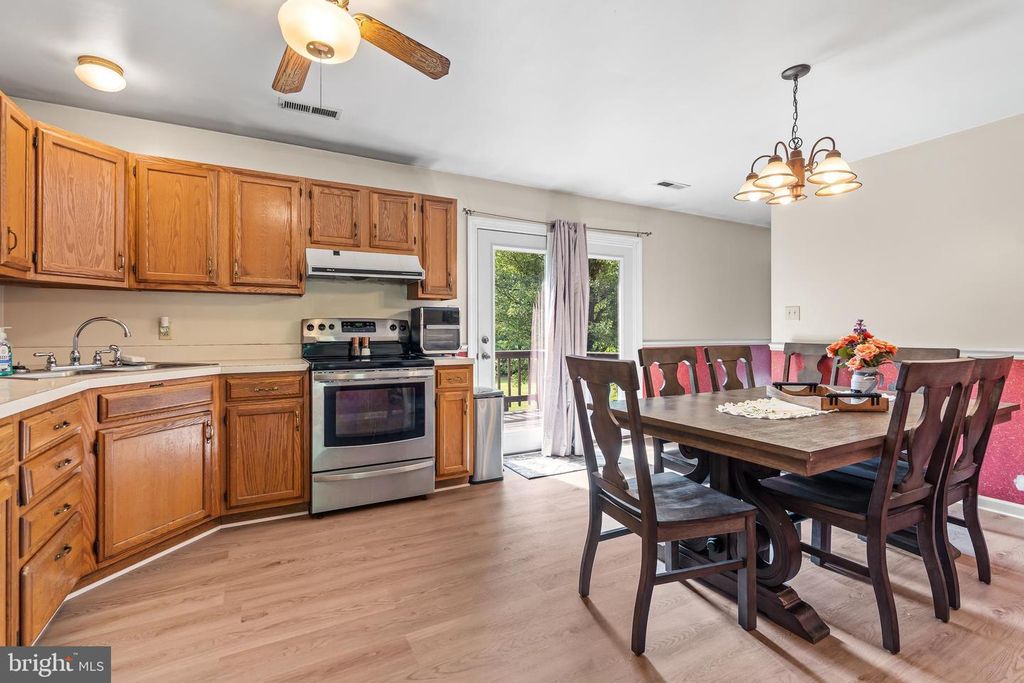 Image 27 of property listing at 14433 HICKSVILLE RD, Clear Spring, MD 21722