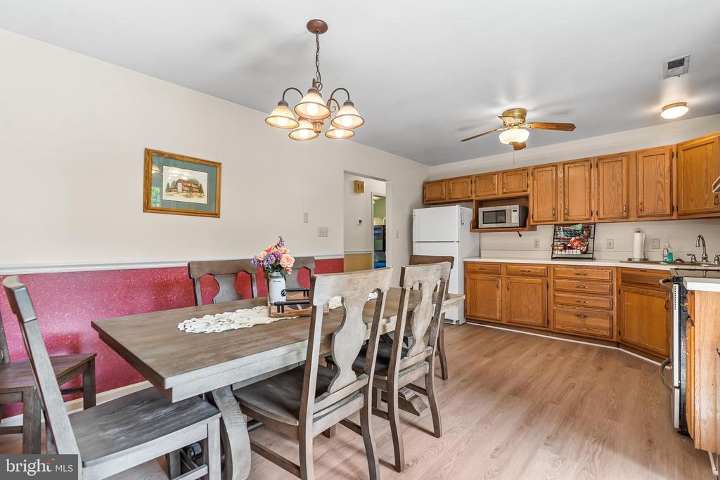 Image 29 of property listing at 14433 HICKSVILLE RD, Clear Spring, MD 21722