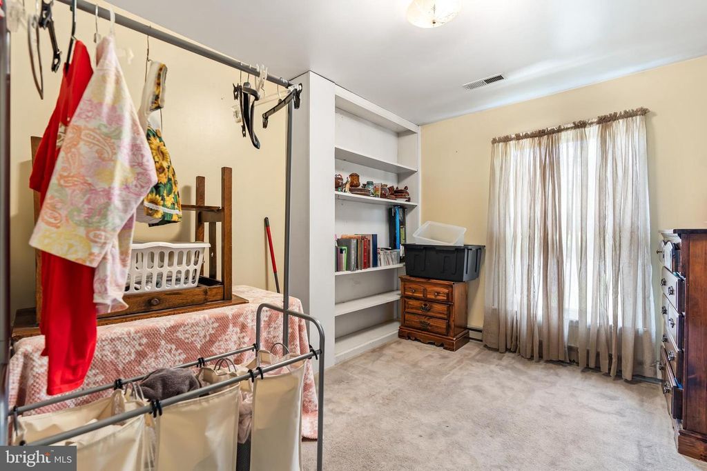 Image 33 of property listing at 14433 HICKSVILLE RD, Clear Spring, MD 21722