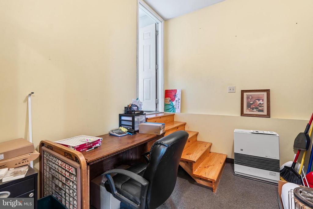 Image 34 of property listing at 14433 HICKSVILLE RD, Clear Spring, MD 21722