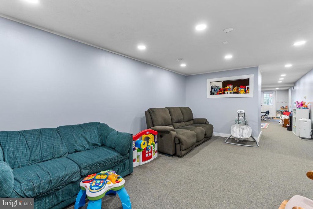 Image 42 of property listing at 14433 HICKSVILLE RD, Clear Spring, MD 21722