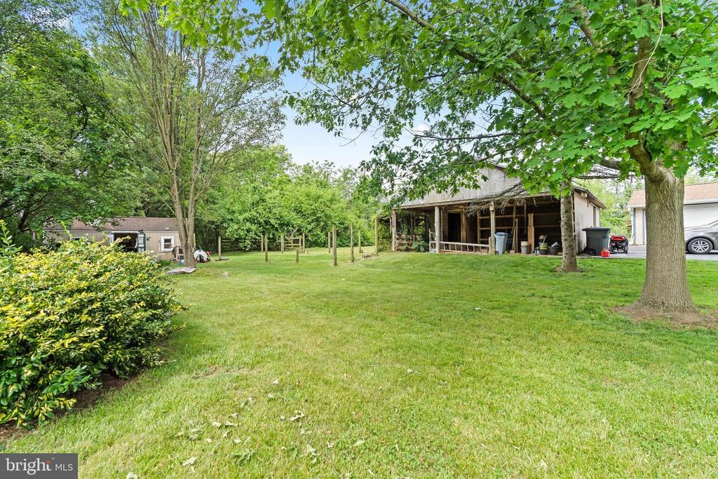 Image 51 of property listing at 14433 HICKSVILLE RD, Clear Spring, MD 21722