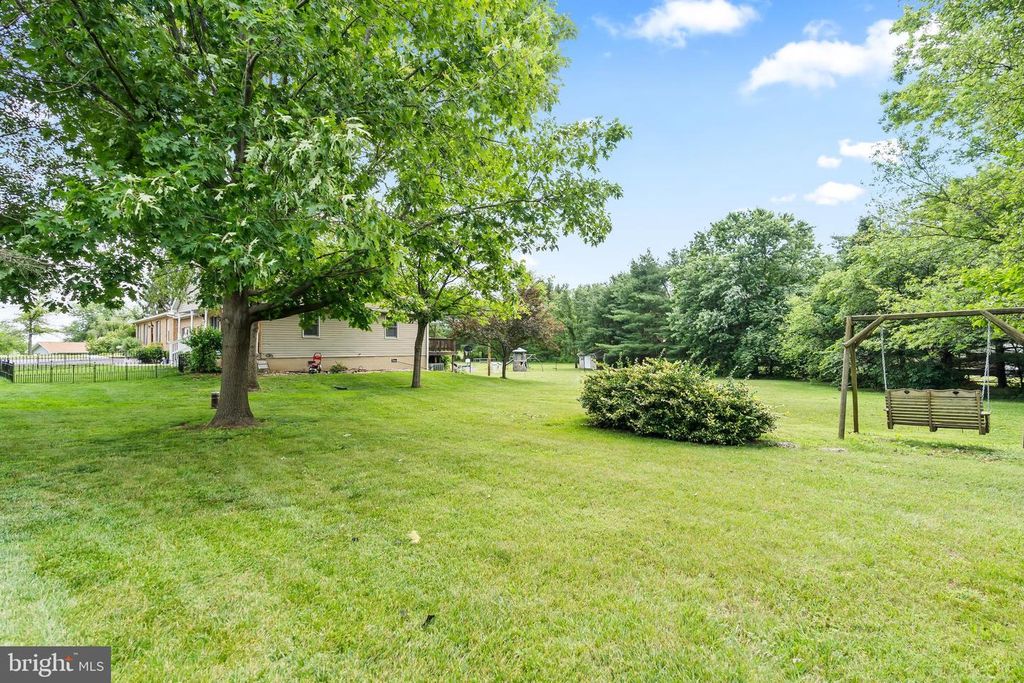 Image 54 of property listing at 14433 HICKSVILLE RD, Clear Spring, MD 21722