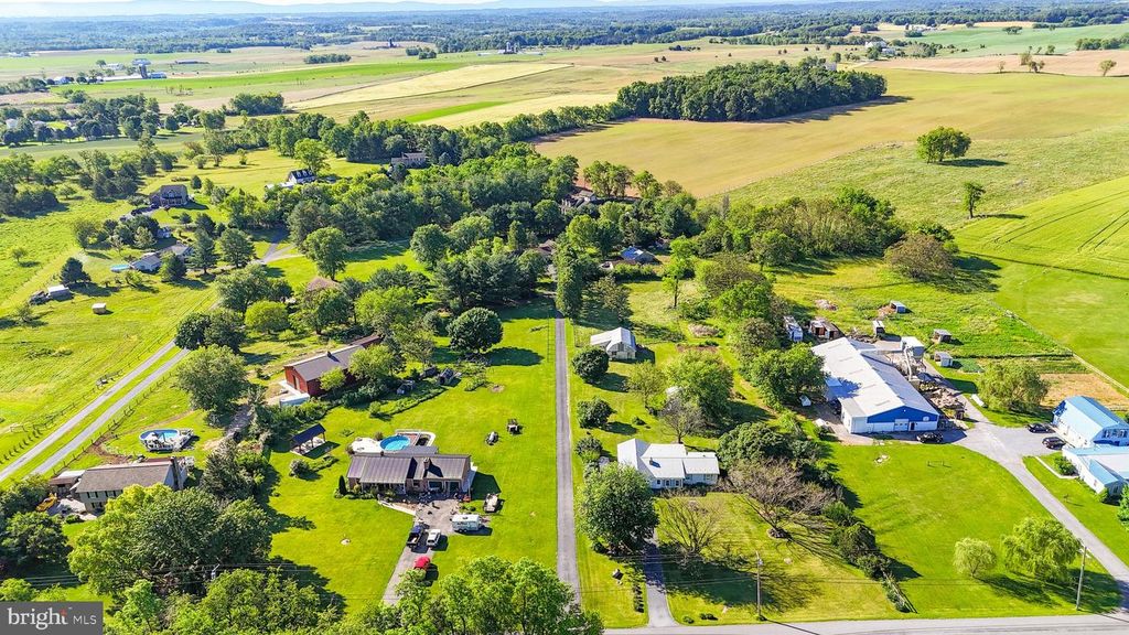 Image 55 of property listing at 14433 HICKSVILLE RD, Clear Spring, MD 21722
