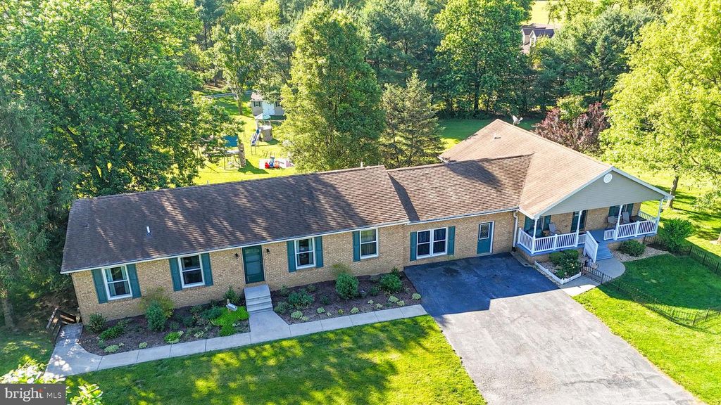 Image 65 of property listing at 14433 HICKSVILLE RD, Clear Spring, MD 21722