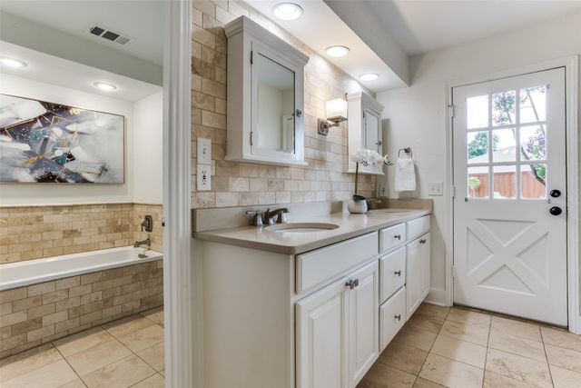 2162 Elkhurst Drive, Plano, TX 75023